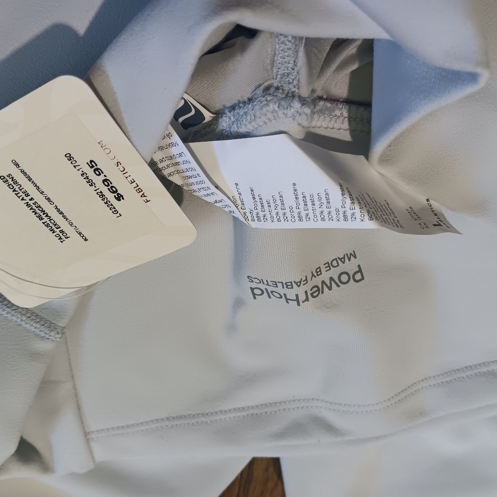 Fabletics Set - Picture 11 of 12